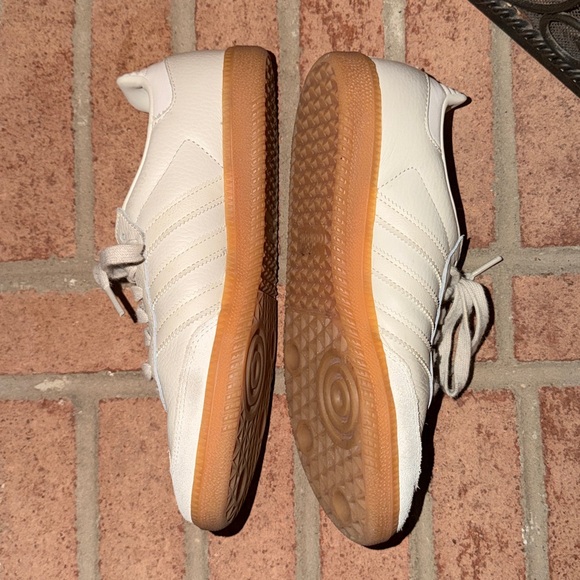 Adidas Samba Lt. Gray & White Athletic Shoes, Size 9, EUC - Picture 4 of 8